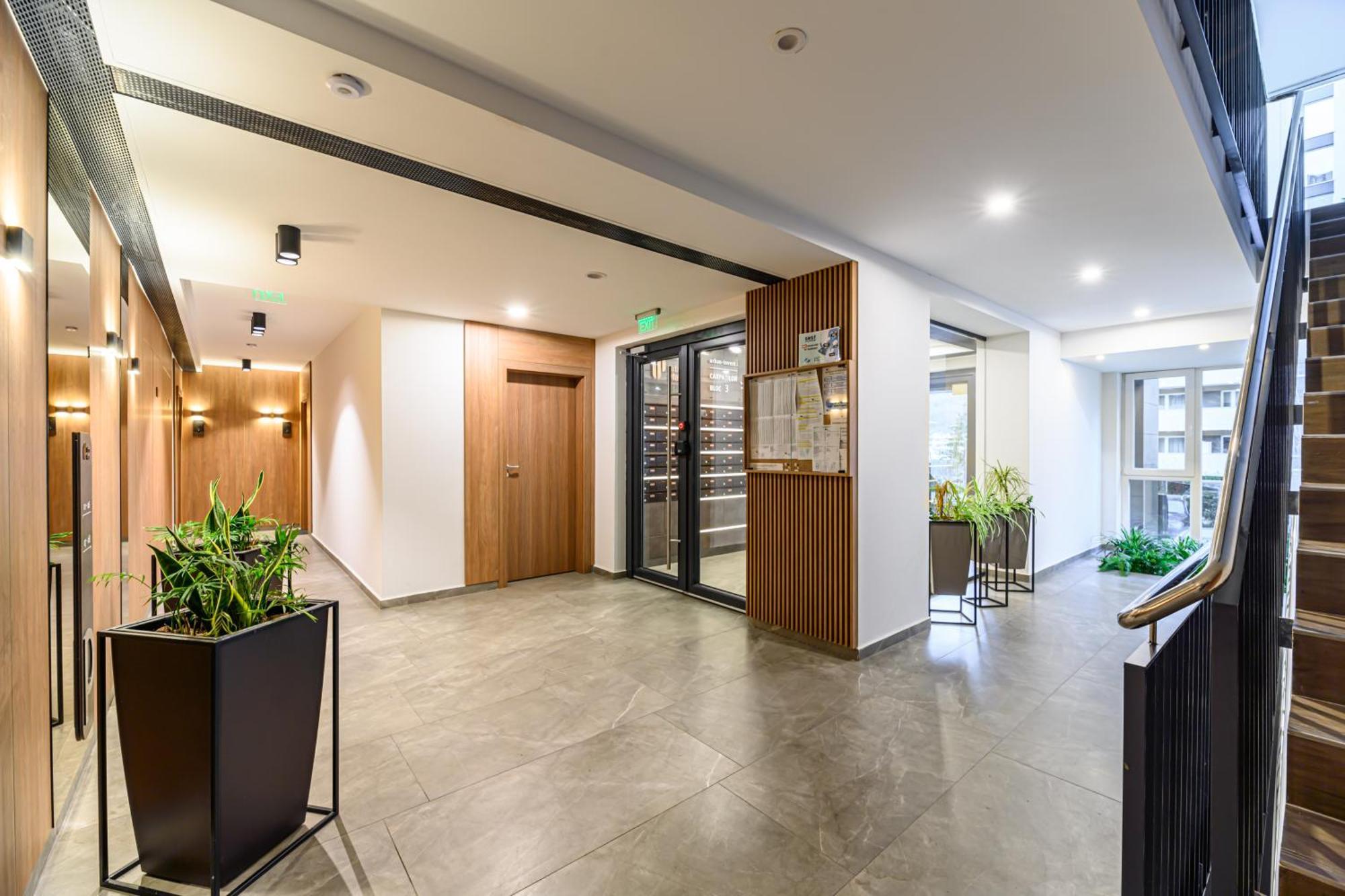 B-Holiday Luxury Apartments Urban Plaza Braşov Exterior foto