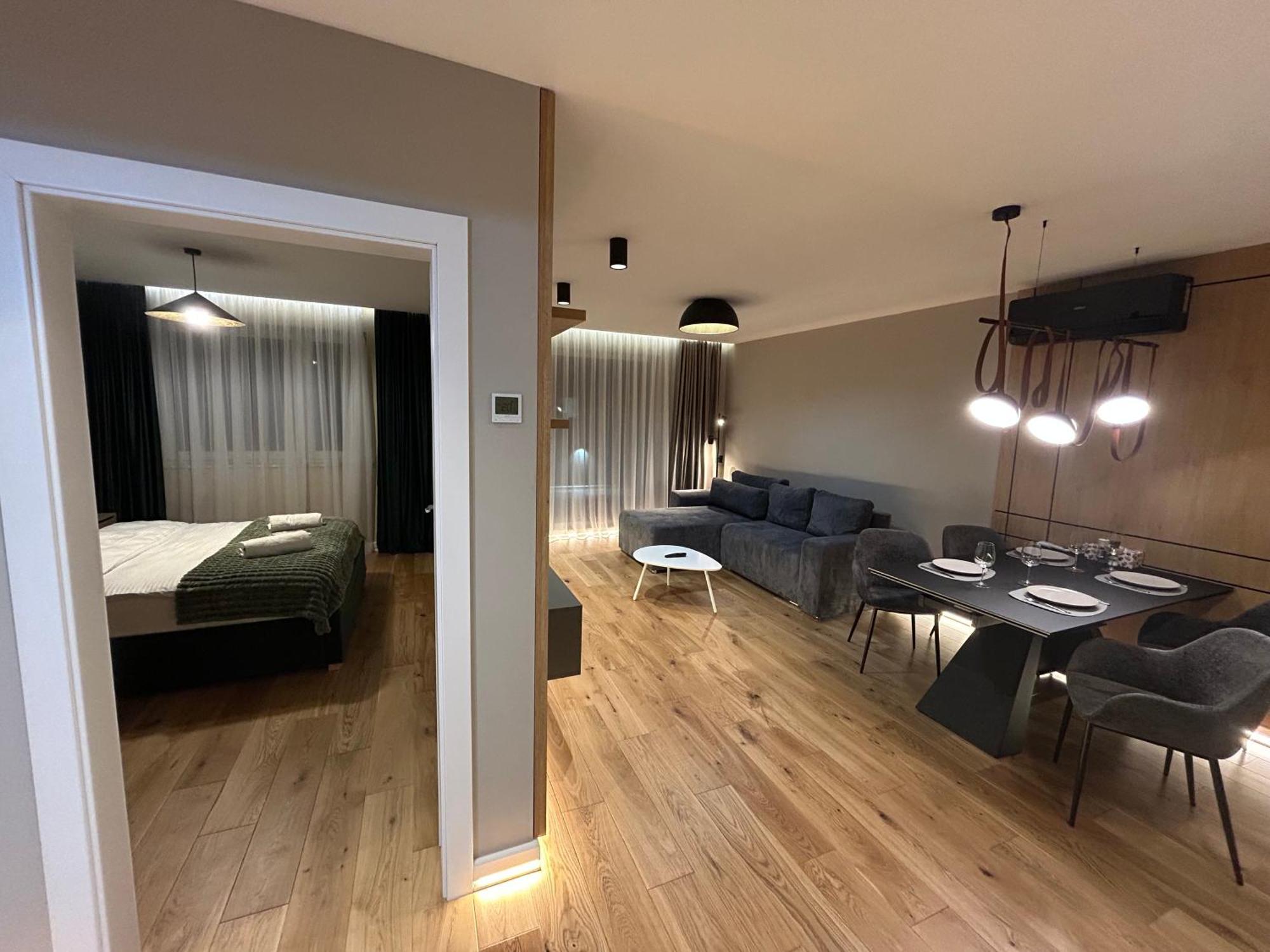 B-Holiday Luxury Apartments Urban Plaza Braşov Exterior foto